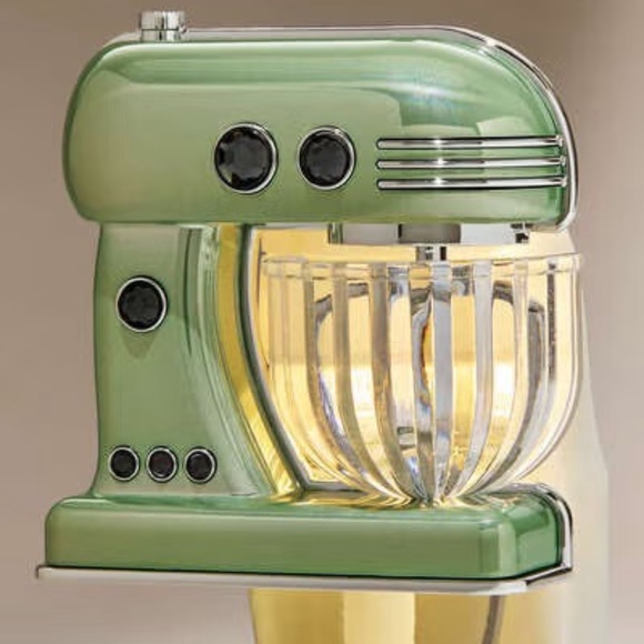 STAND MIXER Nightlight Wallflowers Plug - Picture 2 of 2
